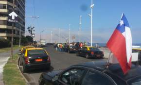 Taxistas amenazan bloqueo de Iquique y el Intendente señala no estar al tanto de la situación 